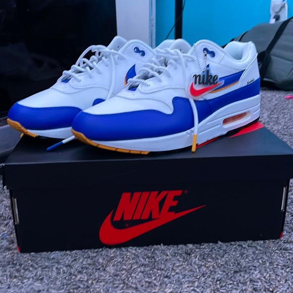 Size 12 air max 1 “windbreaker” VNDS (very near dead stock)
